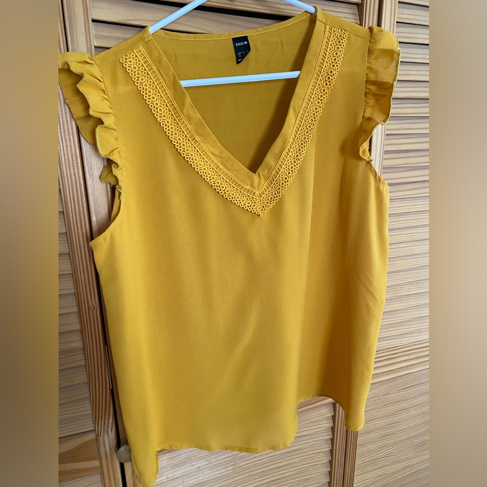 Sleeveless Spring Top